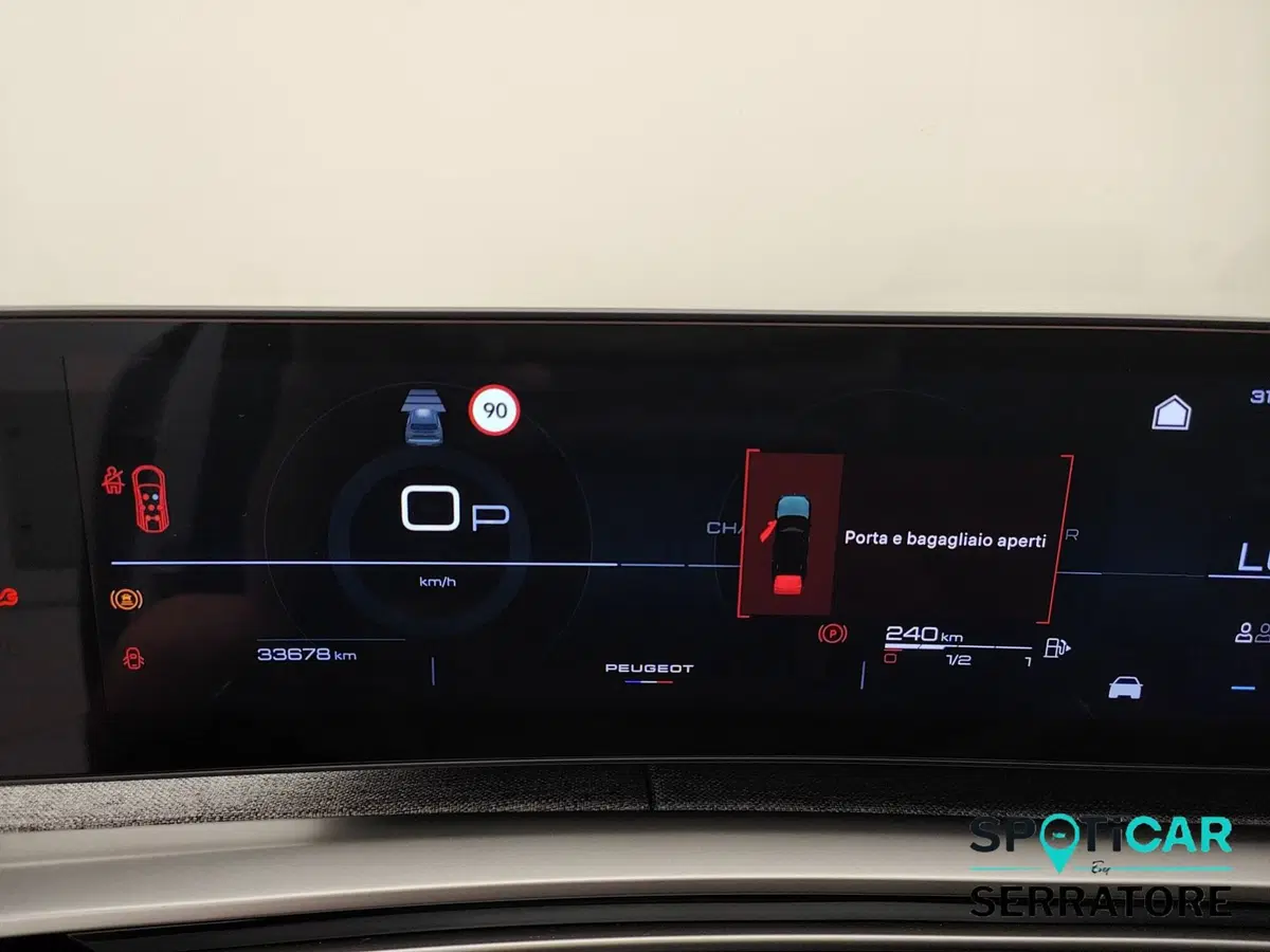 Peugeot 5008 usata a Como (8)