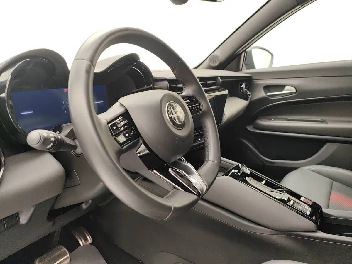 Alfa Romeo Junior usata a Como (9)