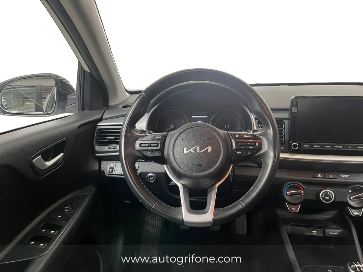 Kia Stonic usata a Modena (12)