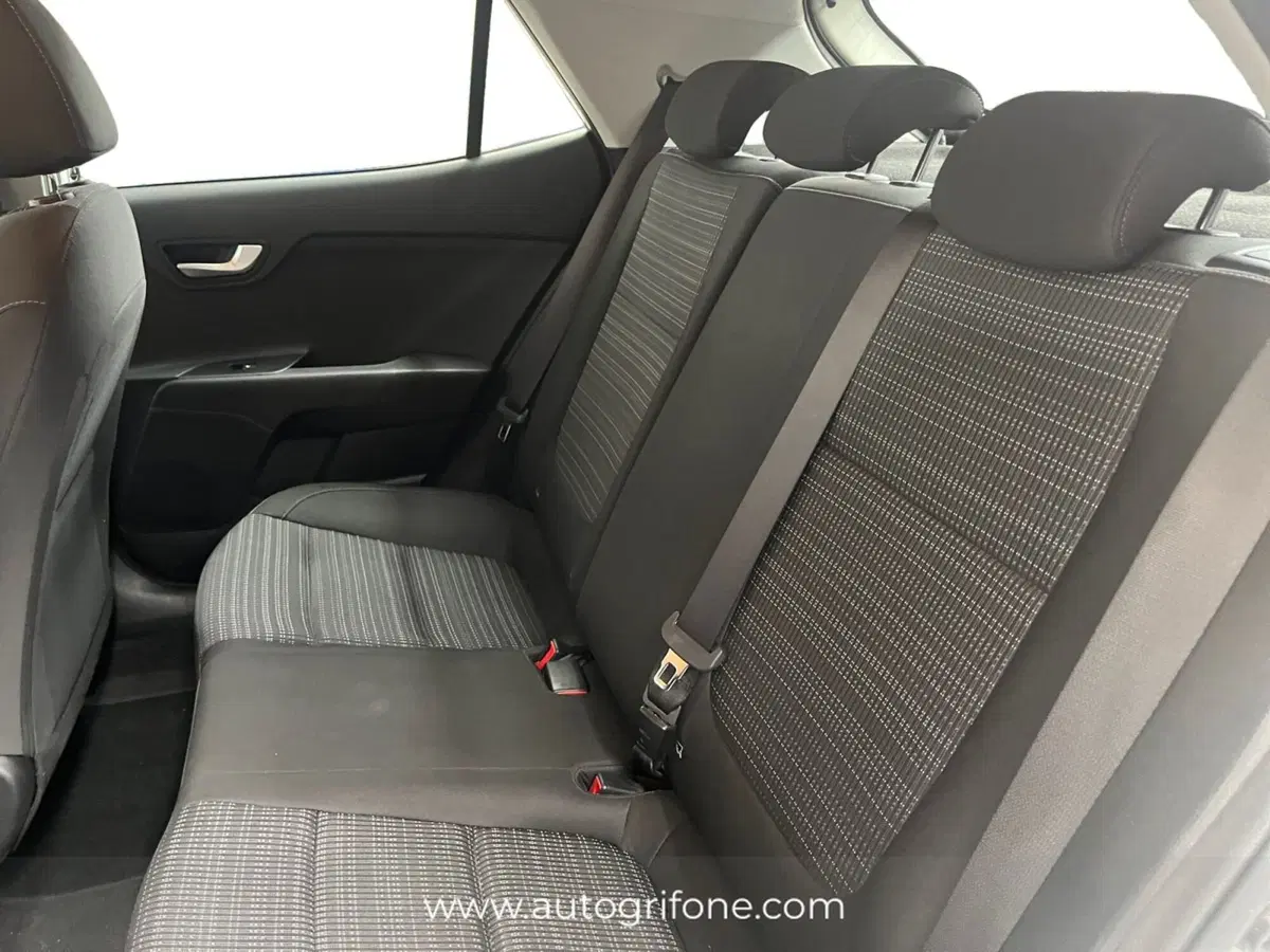 Kia Stonic usata a Modena (13)