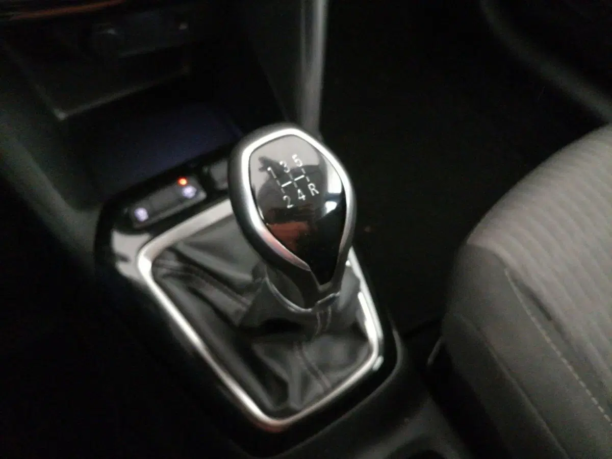 Opel Corsa usata a Roma (13)