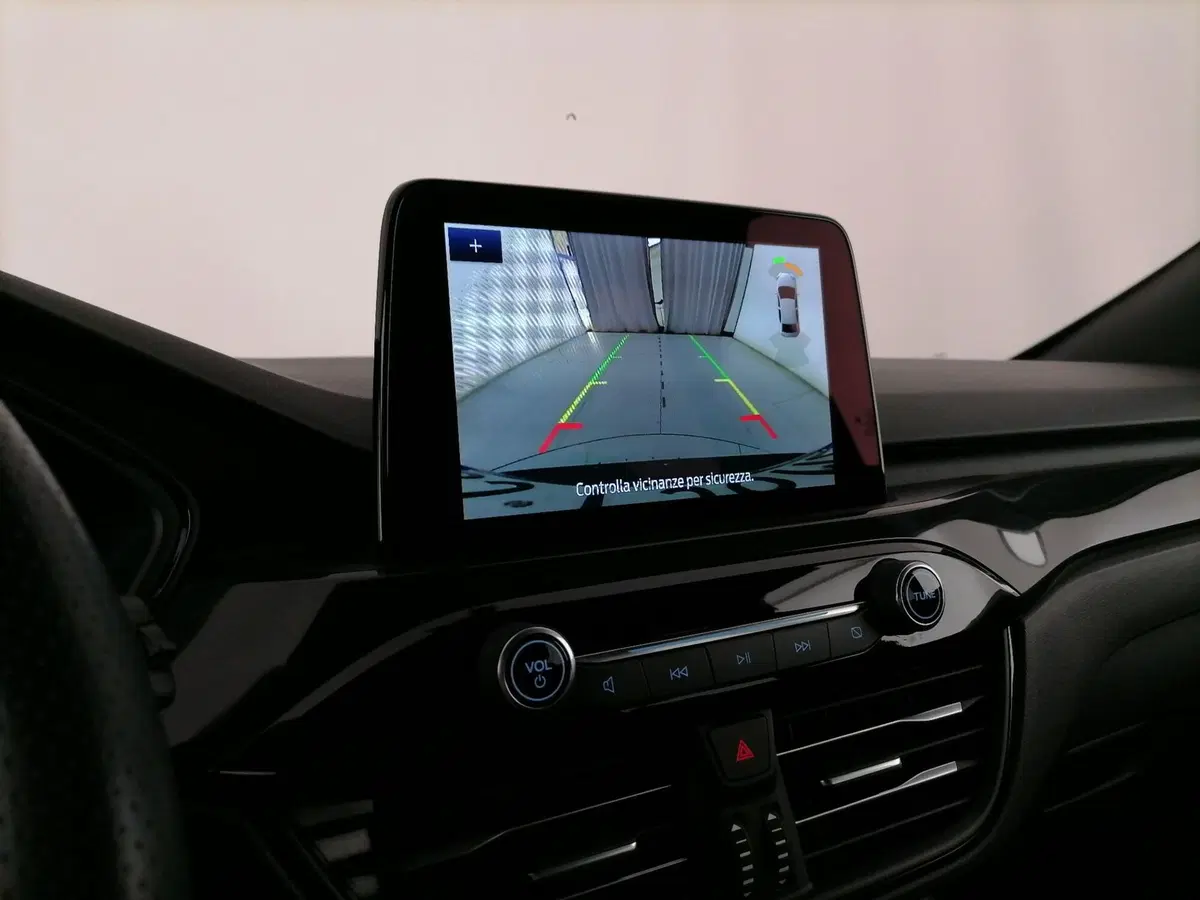 Ford Kuga usata a Roma (16)