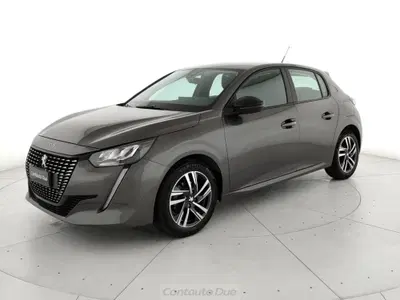 Peugeot 208 PureTech 75 Stop&amp;Start 5 porte Active del 2023 usata a Teverola