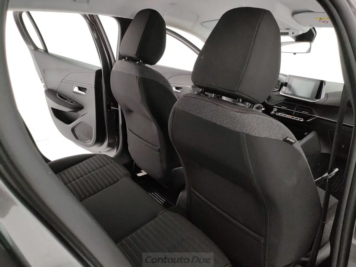 Peugeot 208 usata a Caserta (12)