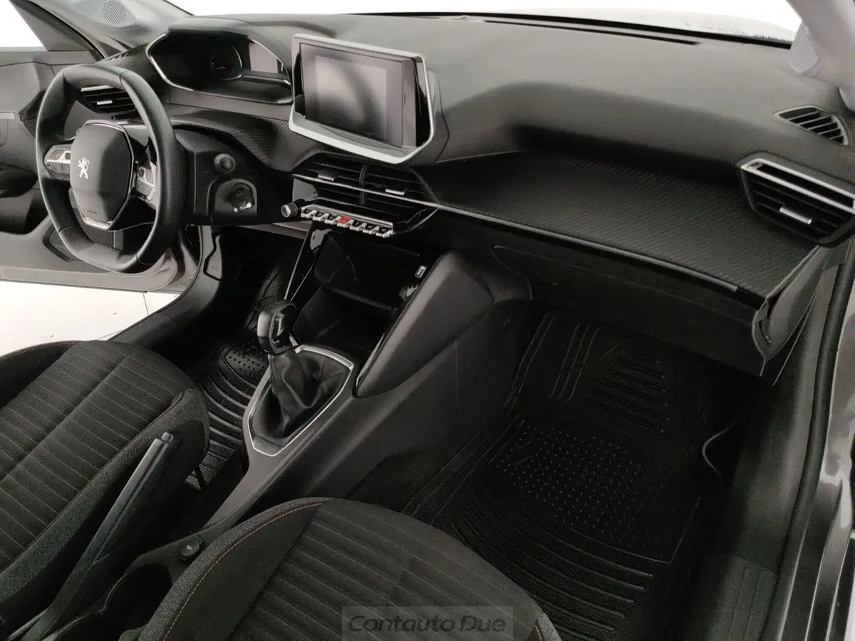 Peugeot 208 usata a Caserta (14)