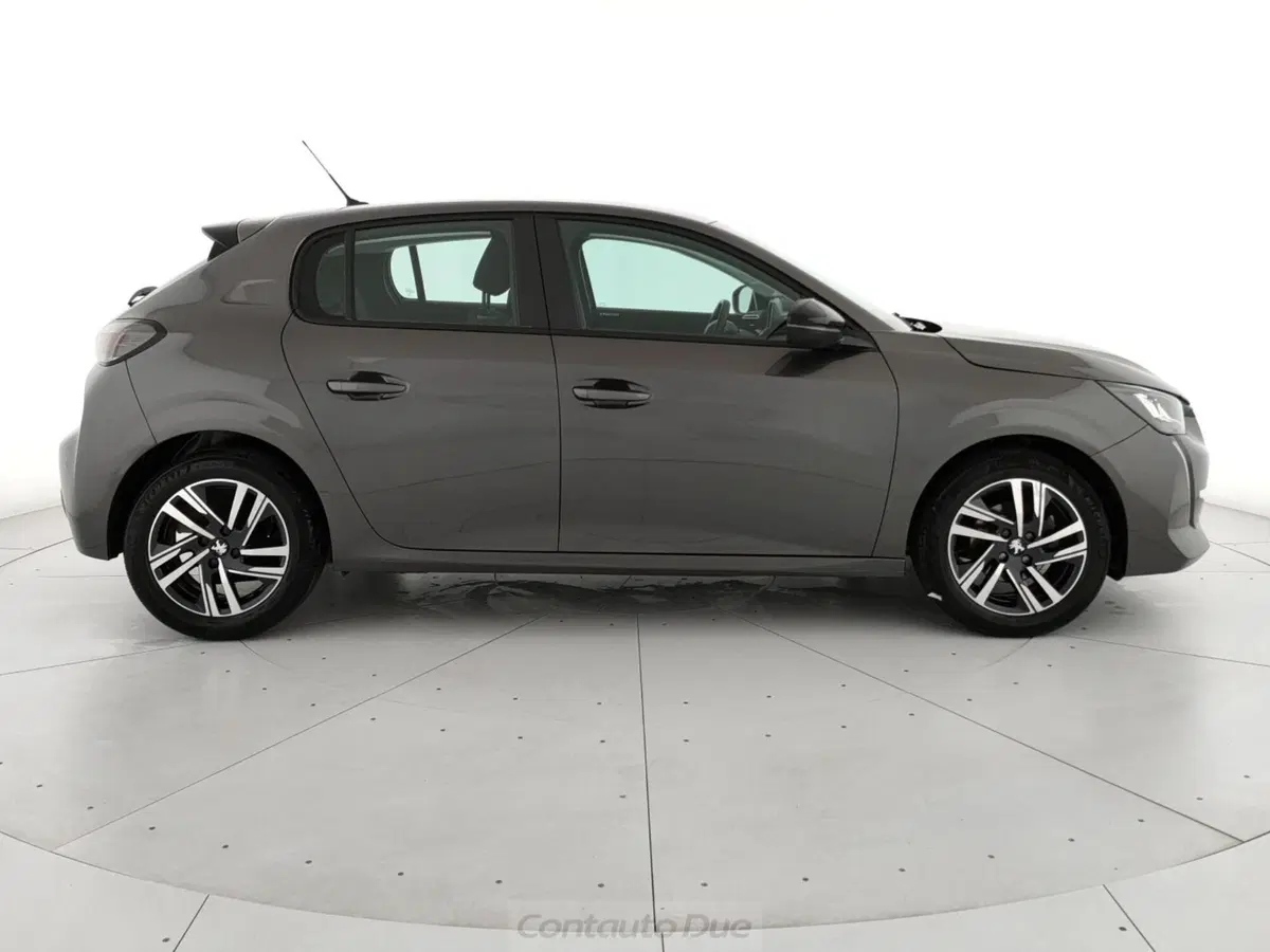 Peugeot 208 usata a Caserta (4)