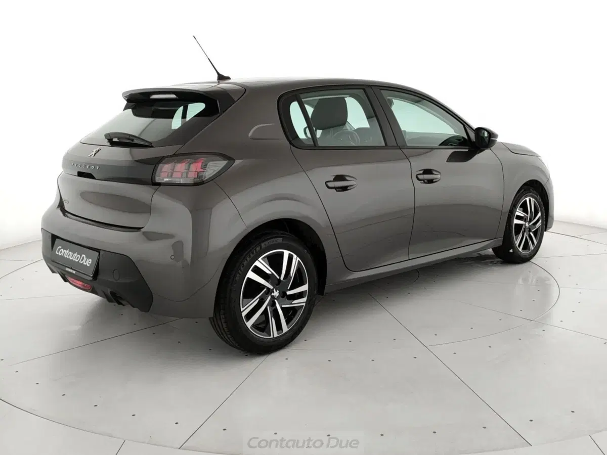 Peugeot 208 usata a Caserta (5)