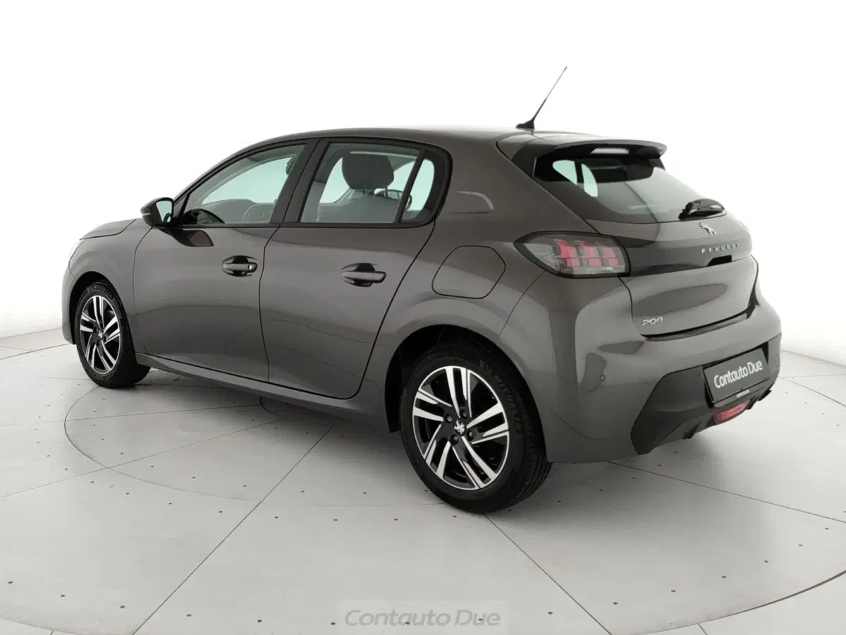 Peugeot 208 usata a Caserta (7)