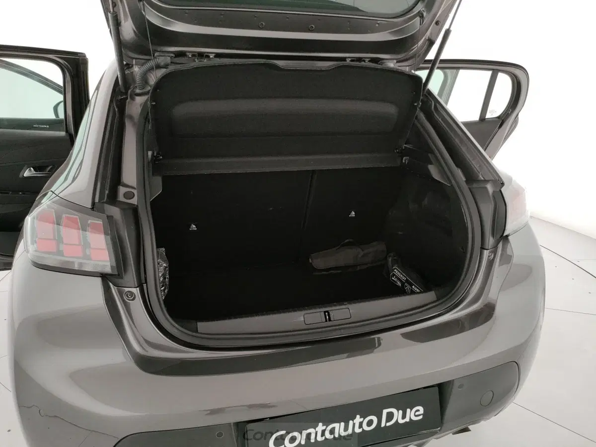 Peugeot 208 usata a Caserta (9)