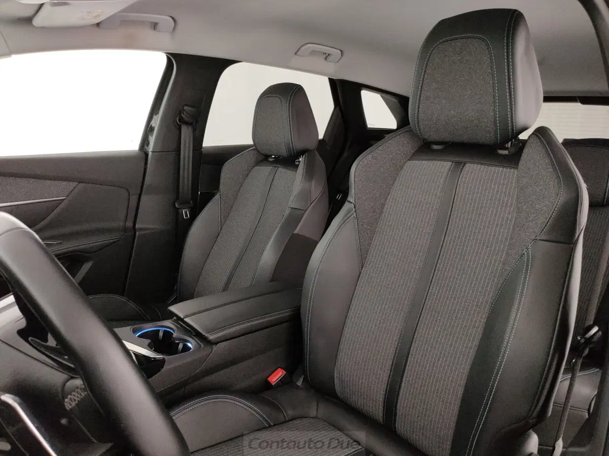 Peugeot 3008 usata a Caserta (20)