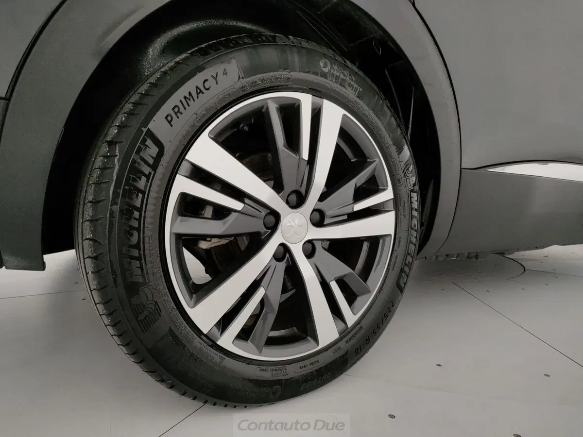 Peugeot 3008 usata a Caserta (9)