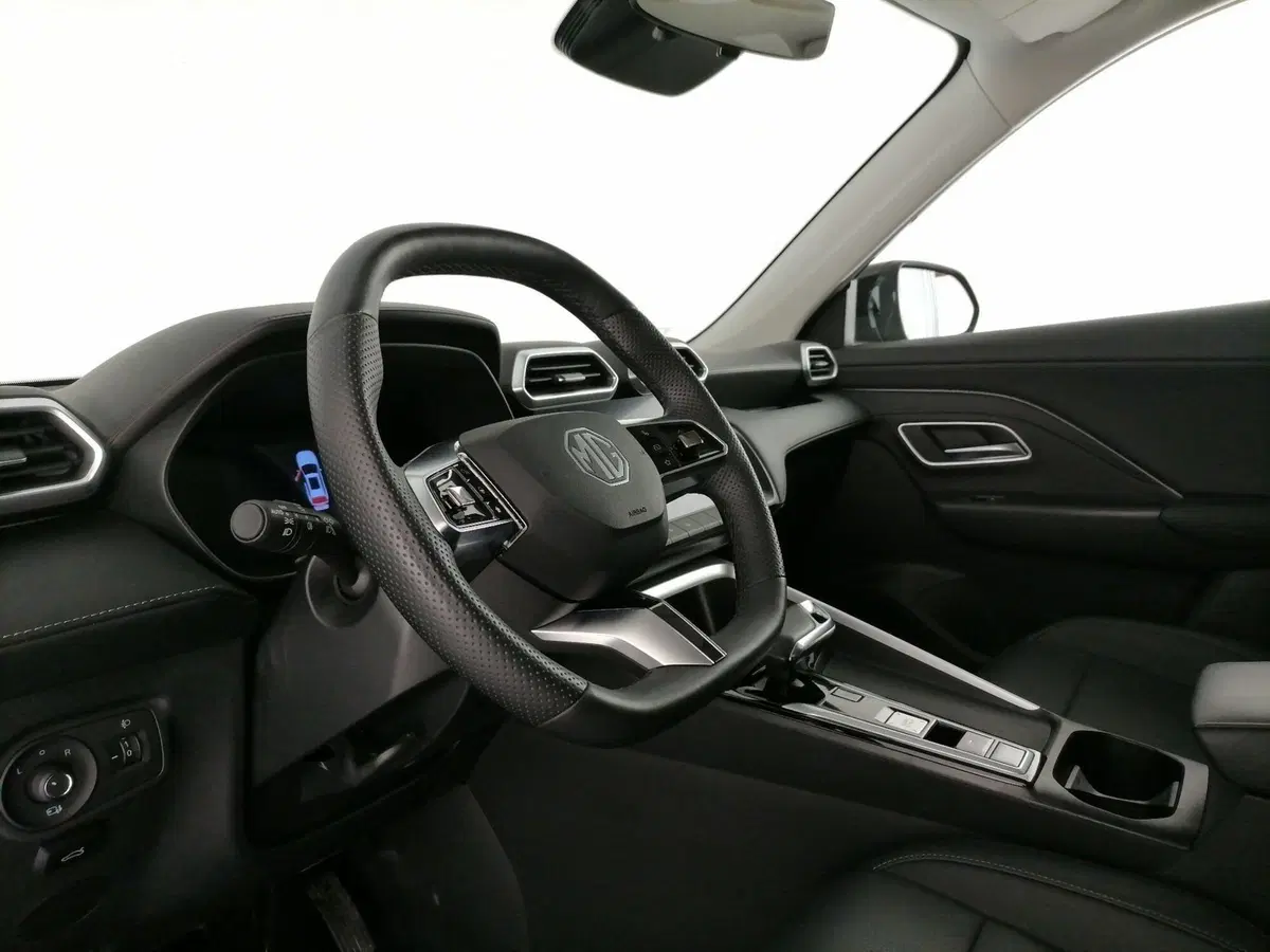 Mg ZS EV usata a Roma (12)