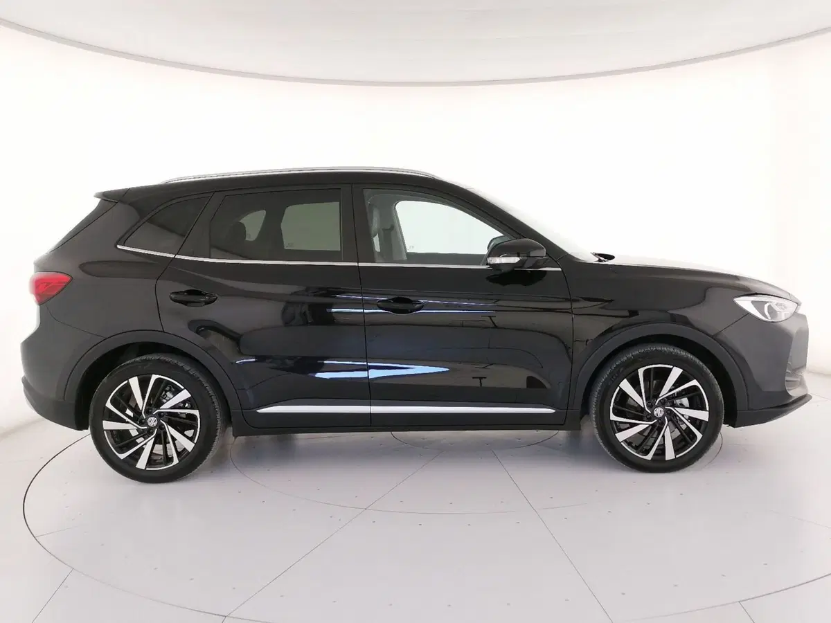 Mg ZS EV usata a Roma (3)