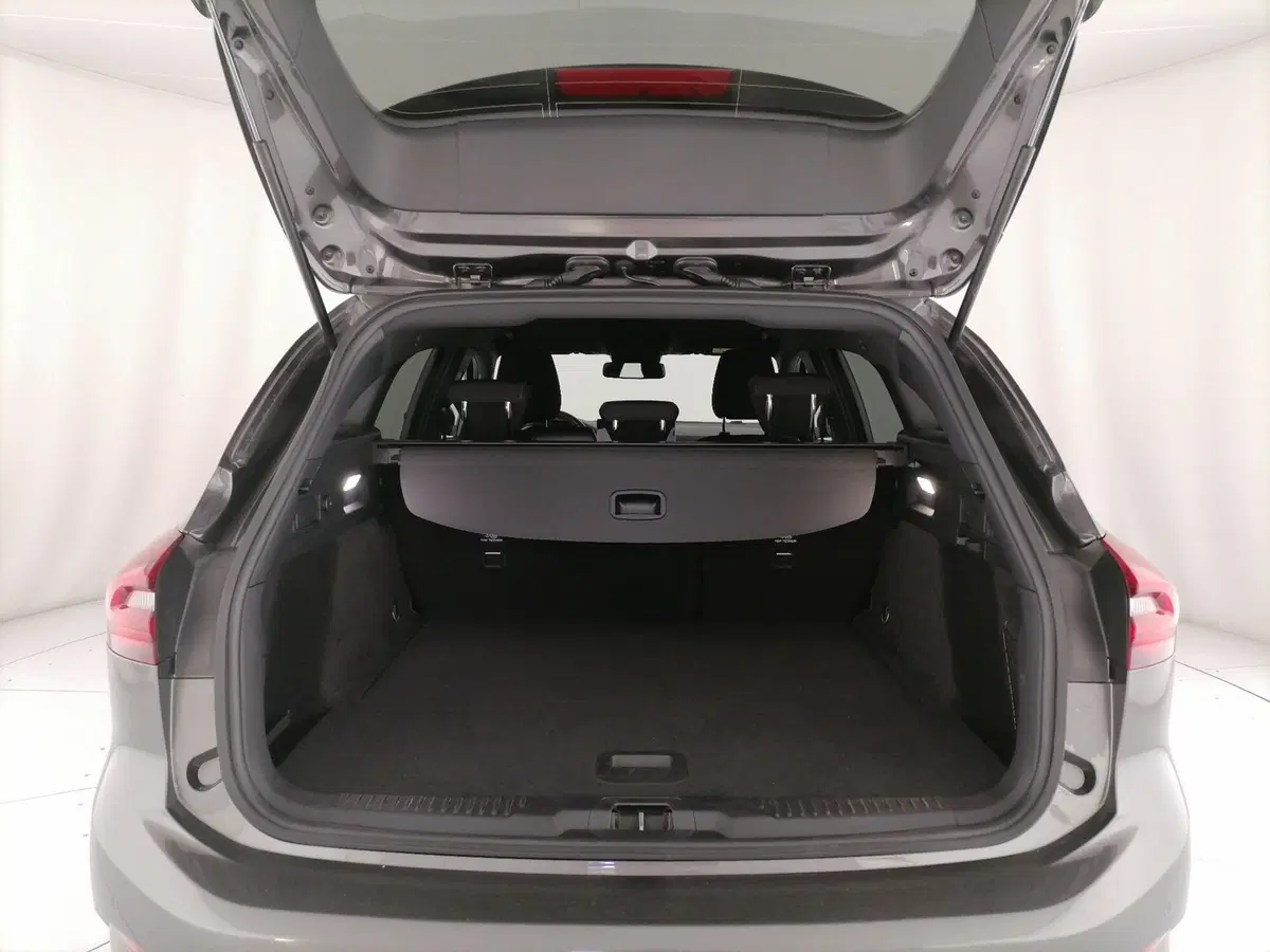 Ford Focus Station Wagon usata a Roma (10)