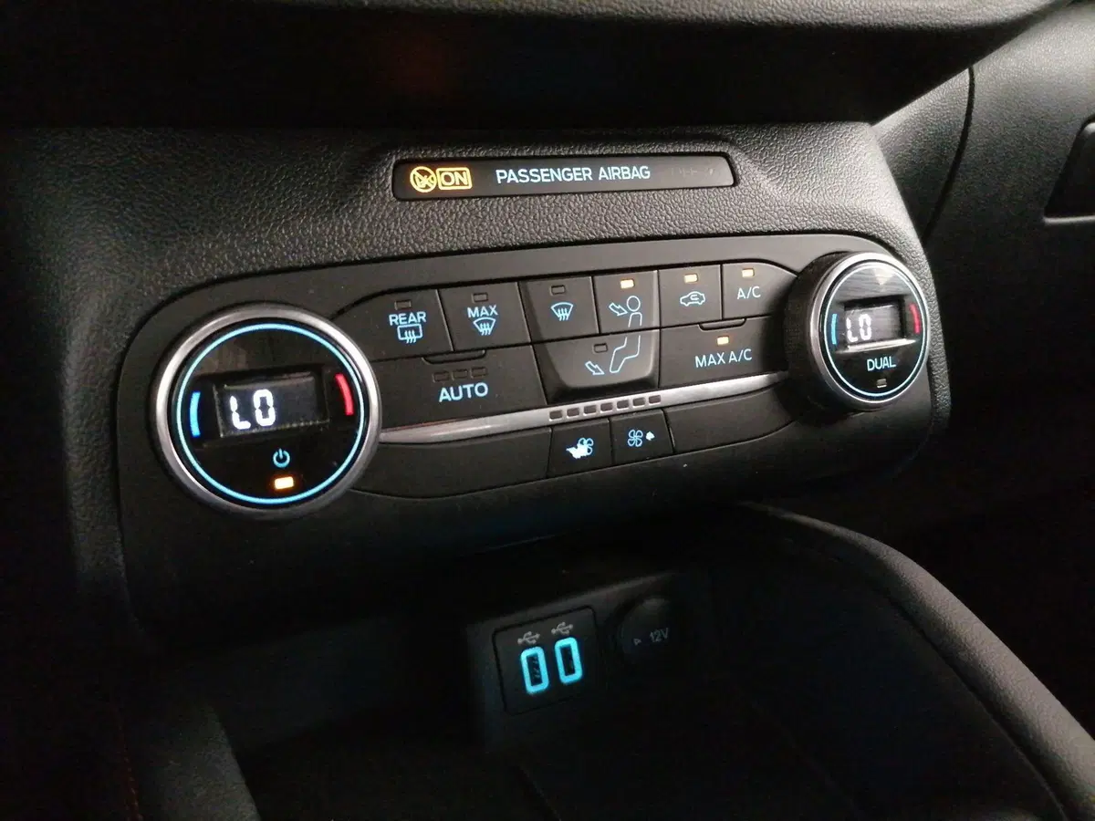 Ford Kuga usata a Roma (15)