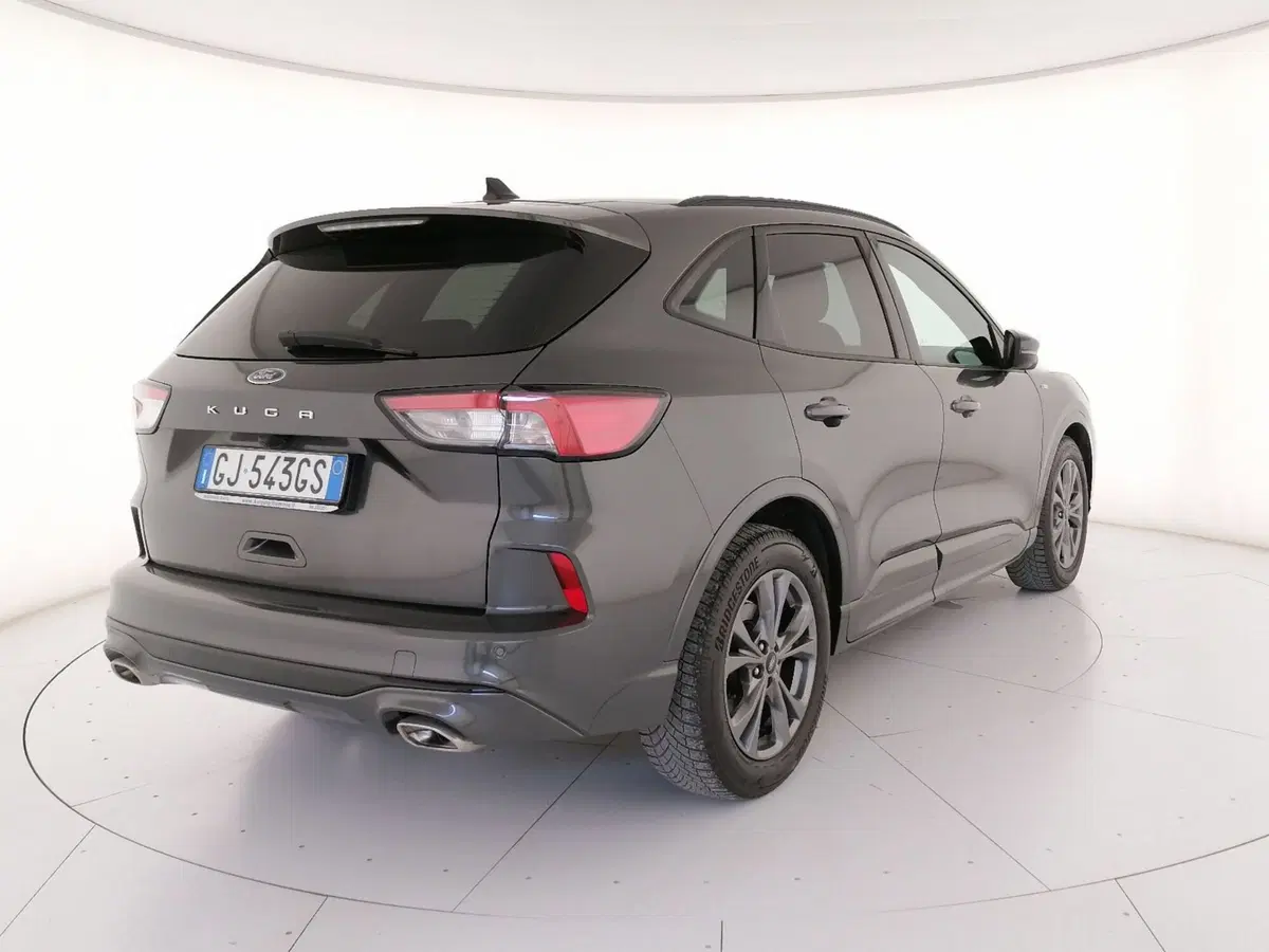 Ford Kuga usata a Roma (2)