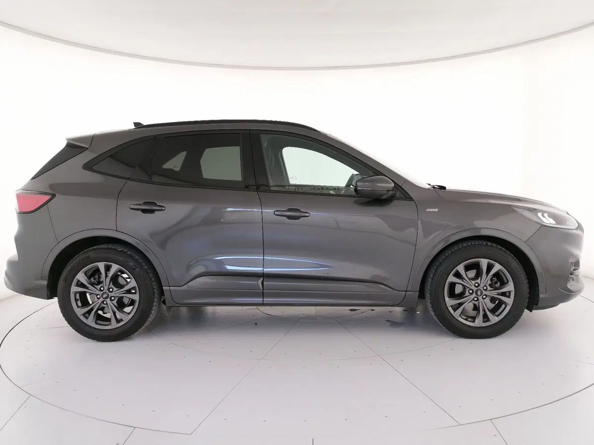 Ford Kuga usata a Roma (3)