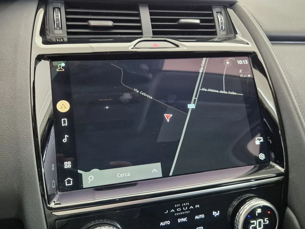 Jaguar E-Pace usata a Torino (12)