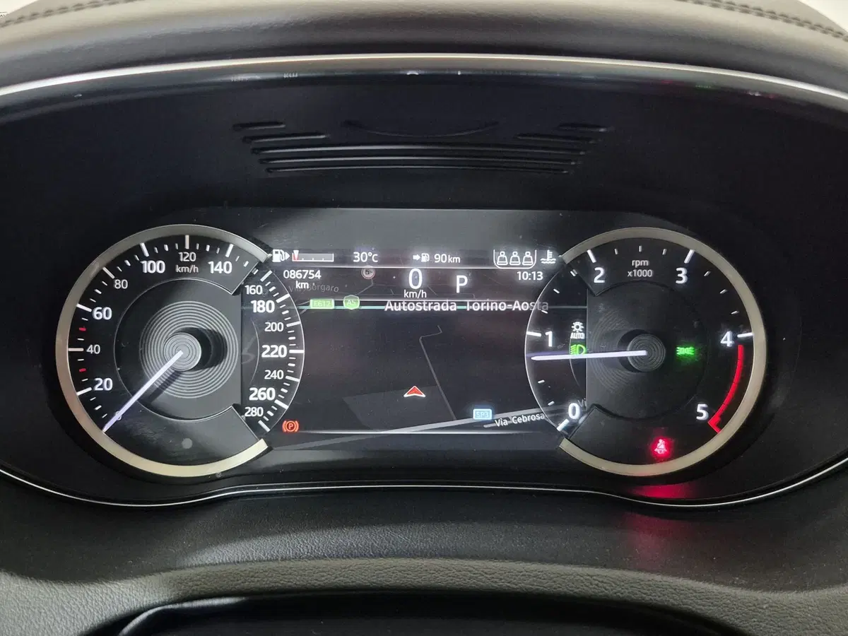 Jaguar E-Pace usata a Torino (14)