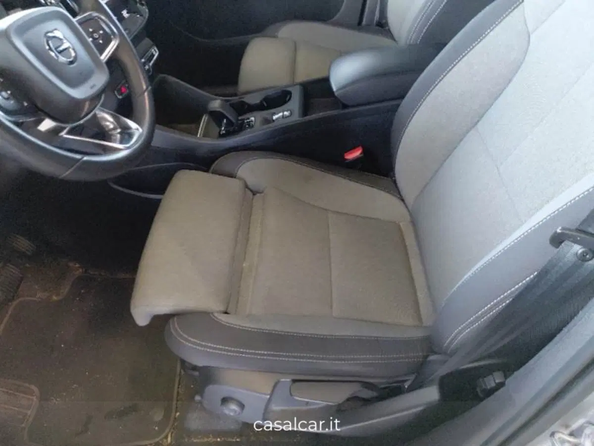 Volvo XC40 usata a Salerno (9)