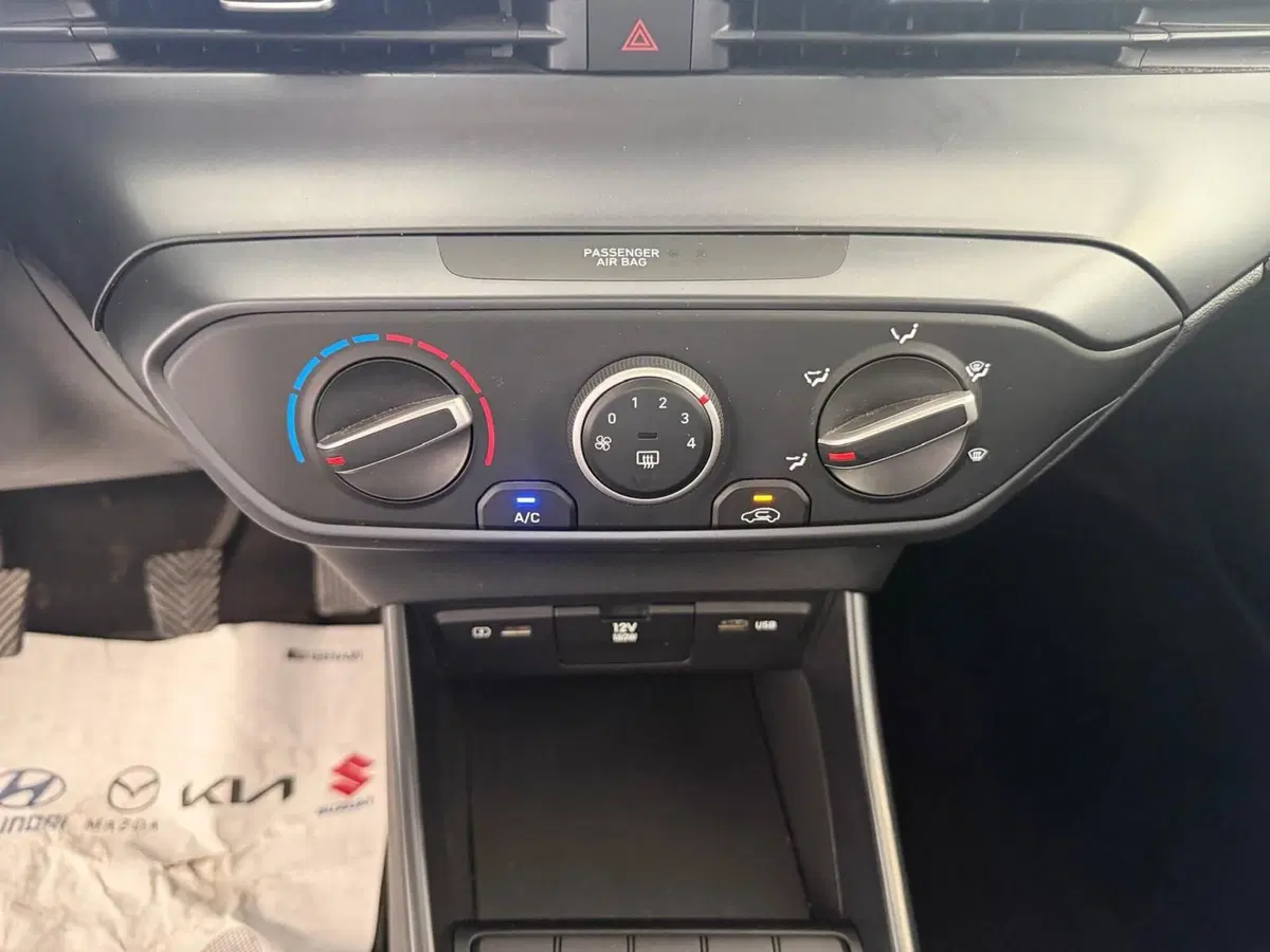 Hyundai i20 usata a Napoli (16)