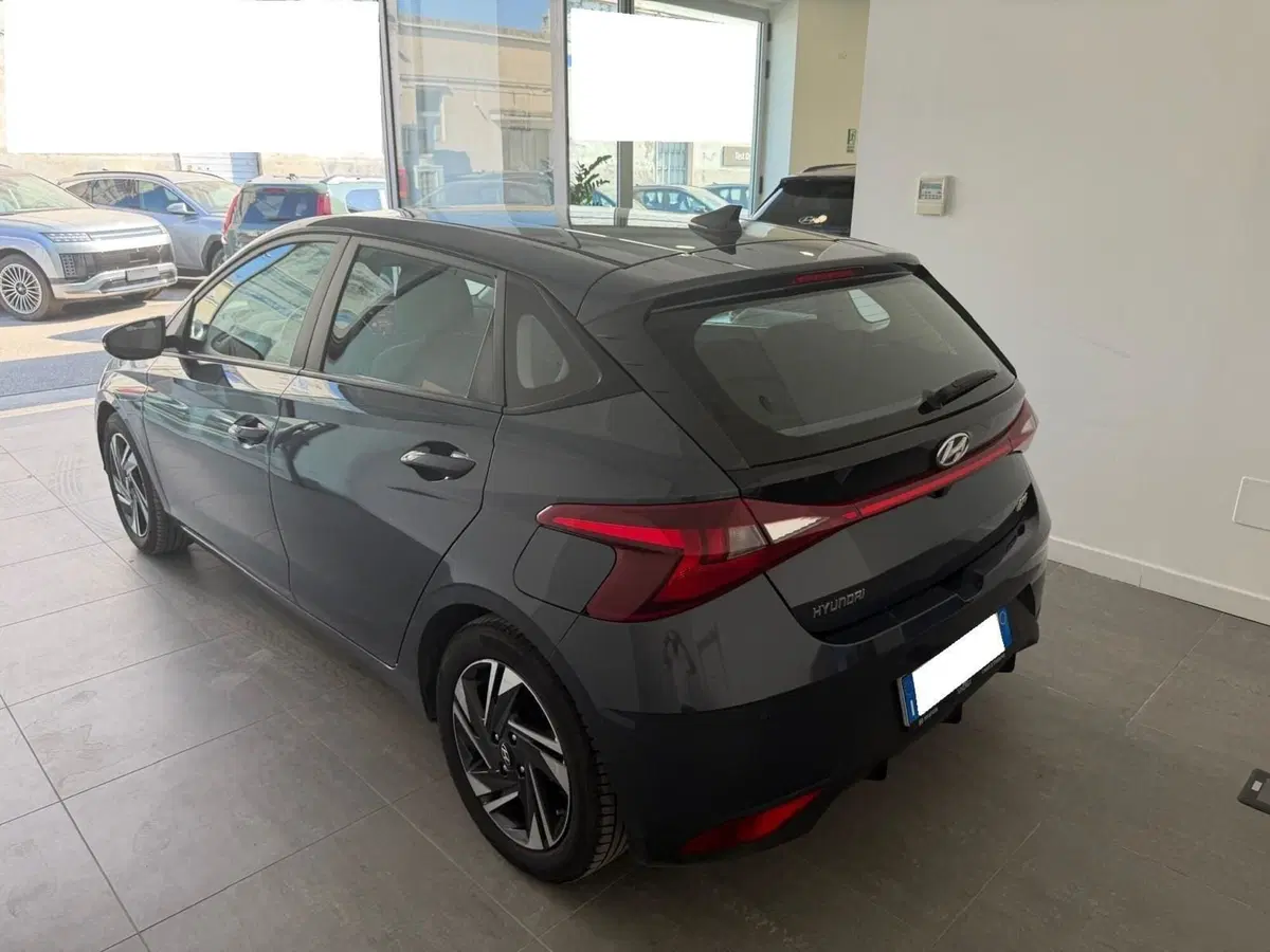 Hyundai i20 usata a Napoli (4)