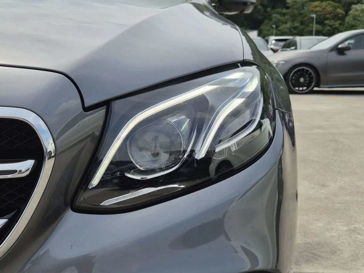 Mercedes-Benz Classe E usata  (16)