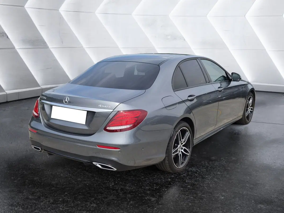 Mercedes-Benz Classe E usata  (4)