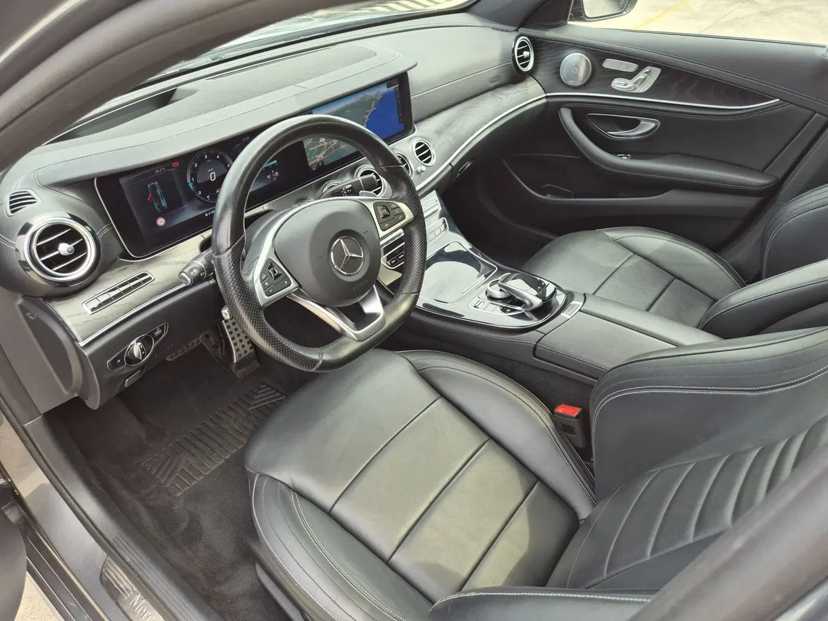 Mercedes-Benz Classe E usata  (6)