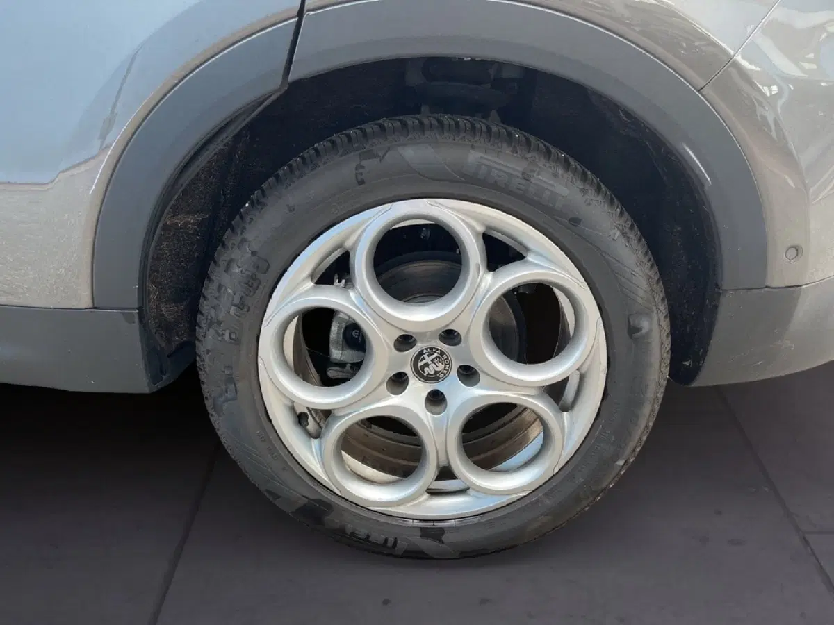 Alfa Romeo Tonale usata a Torino (8)