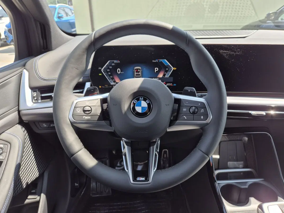 BMW Serie 2 Active Tourer nuova a Genova (17)