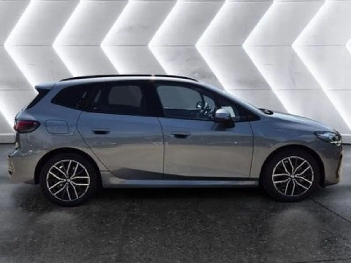 BMW Serie 2 Active Tourer nuova a Genova (5)
