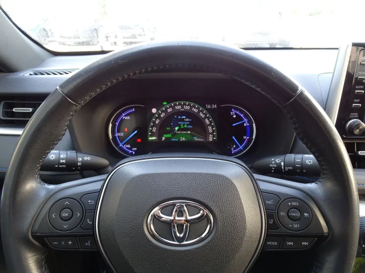 Toyota Rav4 usata a Padova (14)