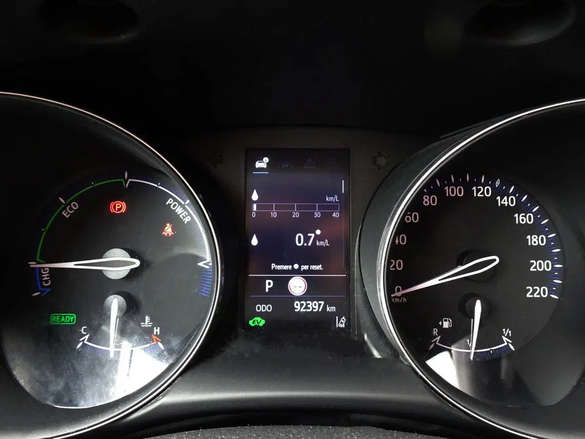 Toyota Toyota C-HR usata a Treviso (13)