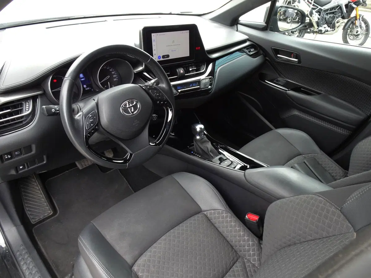 Toyota Toyota C-HR usata a Treviso (7)