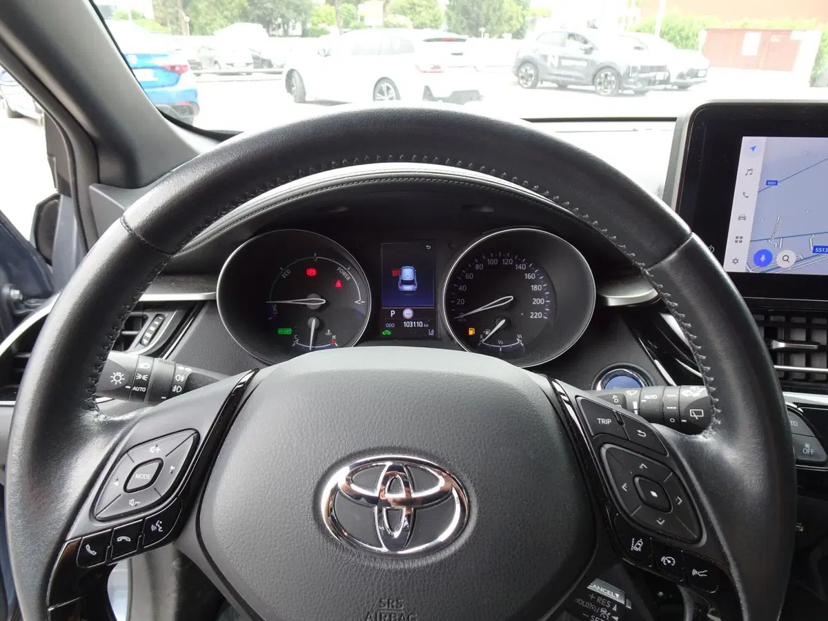 Toyota Toyota C-HR usata a Treviso (12)