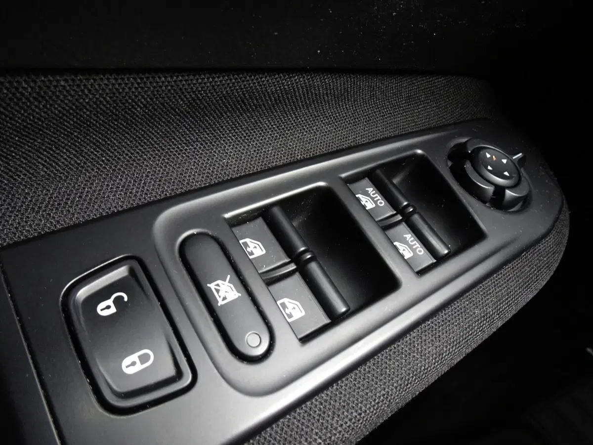 Jeep Renegade usata a Treviso (13)