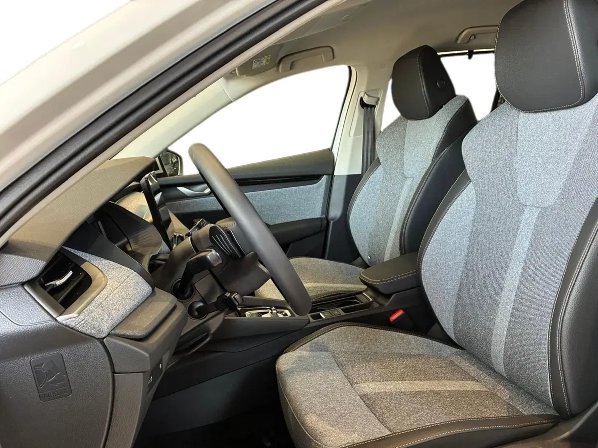Skoda Octavia Station Wagon nuova a Prato (8)