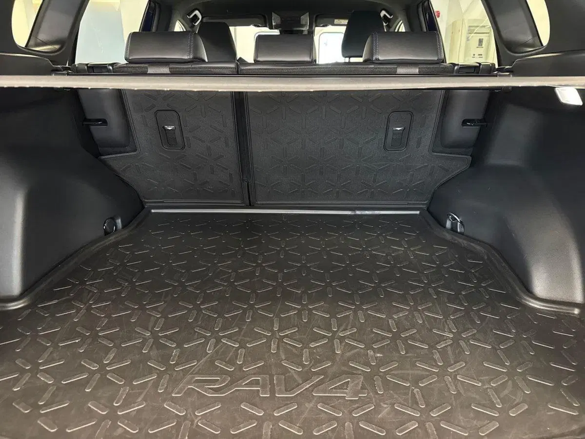 Toyota Rav4 usata a Prato (12)