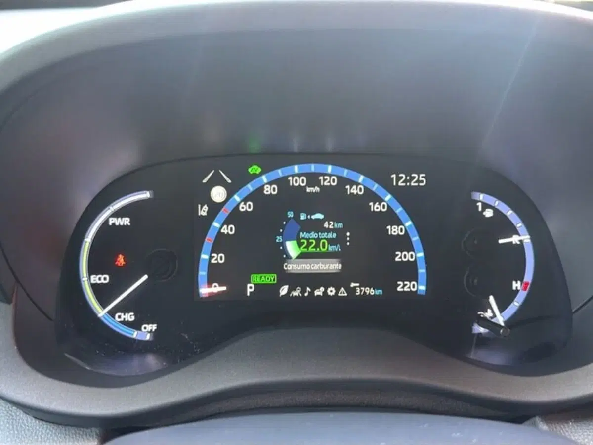 Toyota Yaris Cross usata a Vicenza (8)