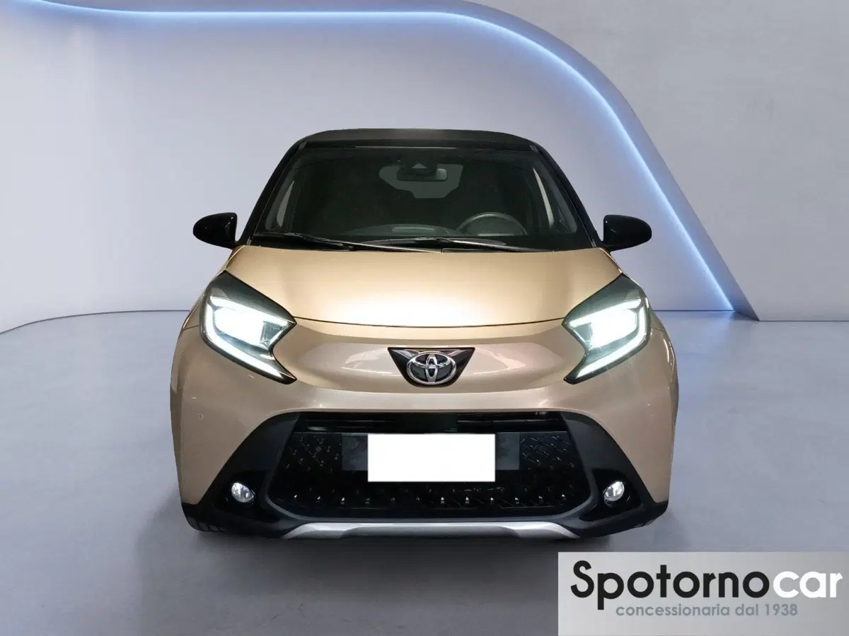 Toyota Aygo X usata a Milano (9)