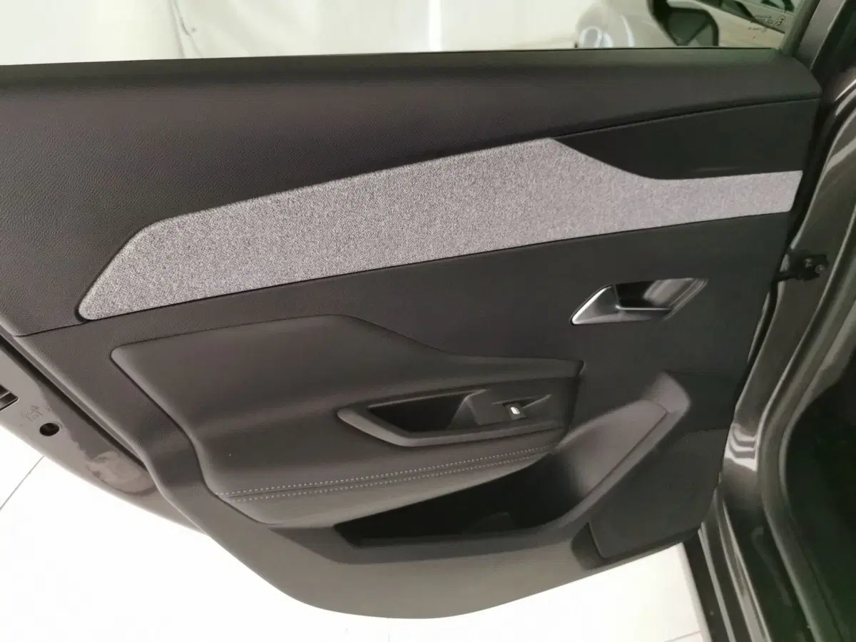 Peugeot 308 SW usata a Chieti (8)