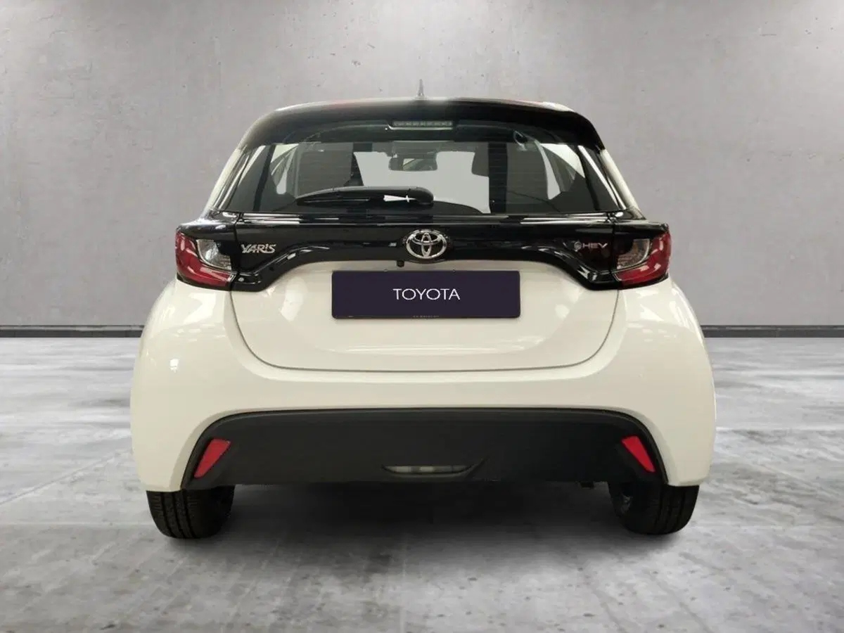 Toyota Yaris usata a Roma (11)