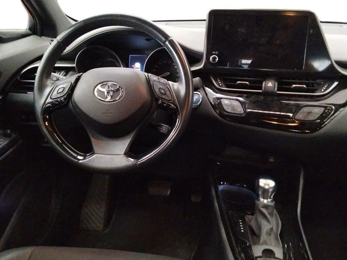 Toyota Toyota C-HR usata a Roma (7)