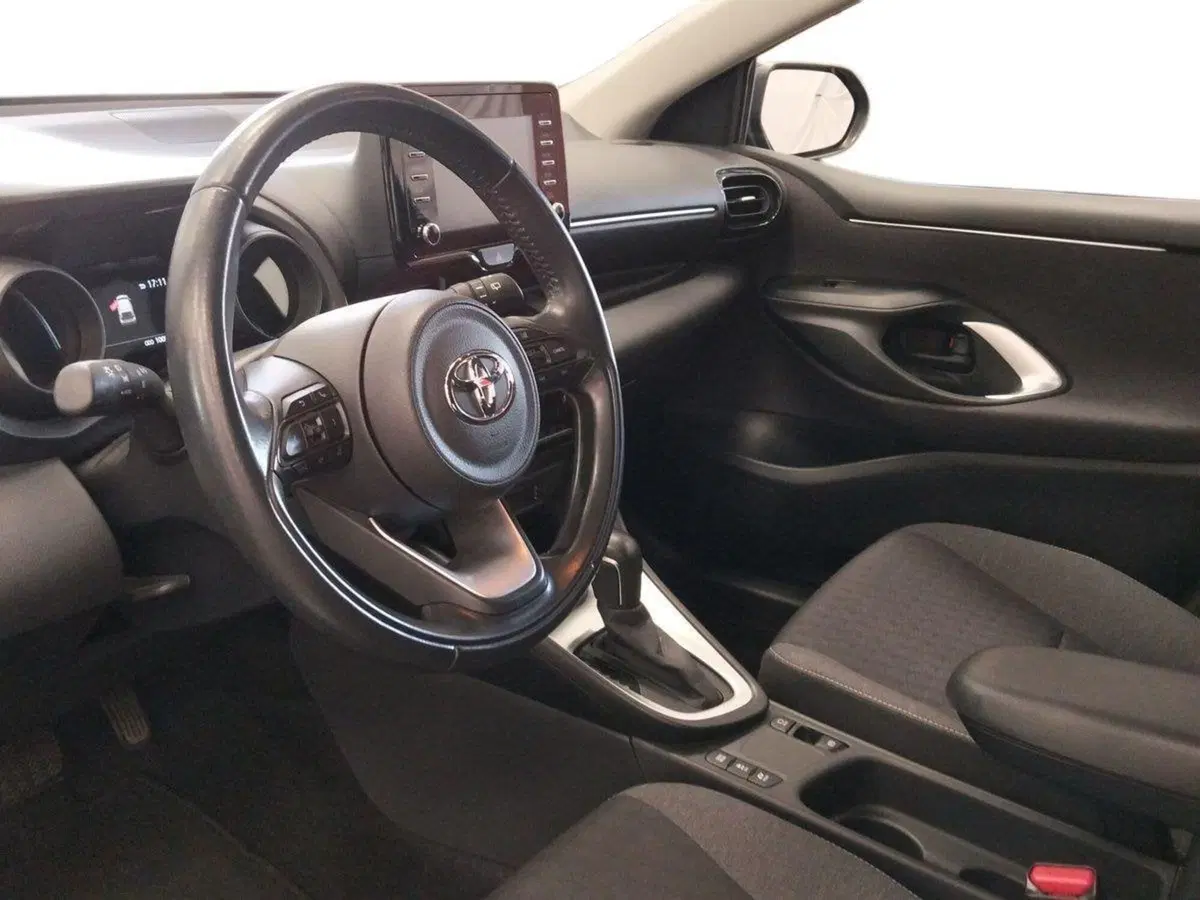 Toyota Yaris usata a Roma (6)