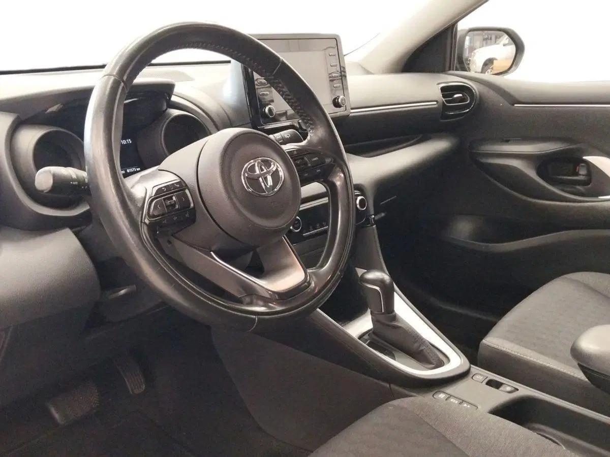 Toyota Yaris usata a Roma (6)