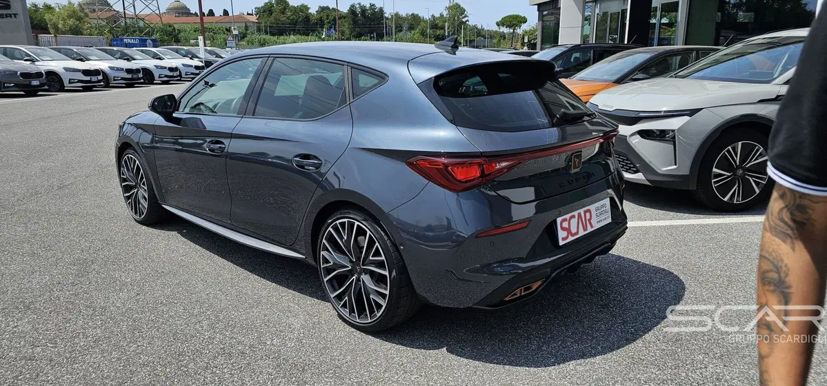 Cupra Leon usata a Livorno (3)