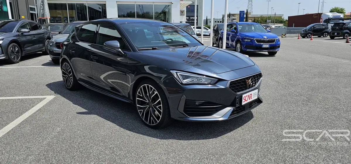 Cupra Leon usata a Livorno (7)
