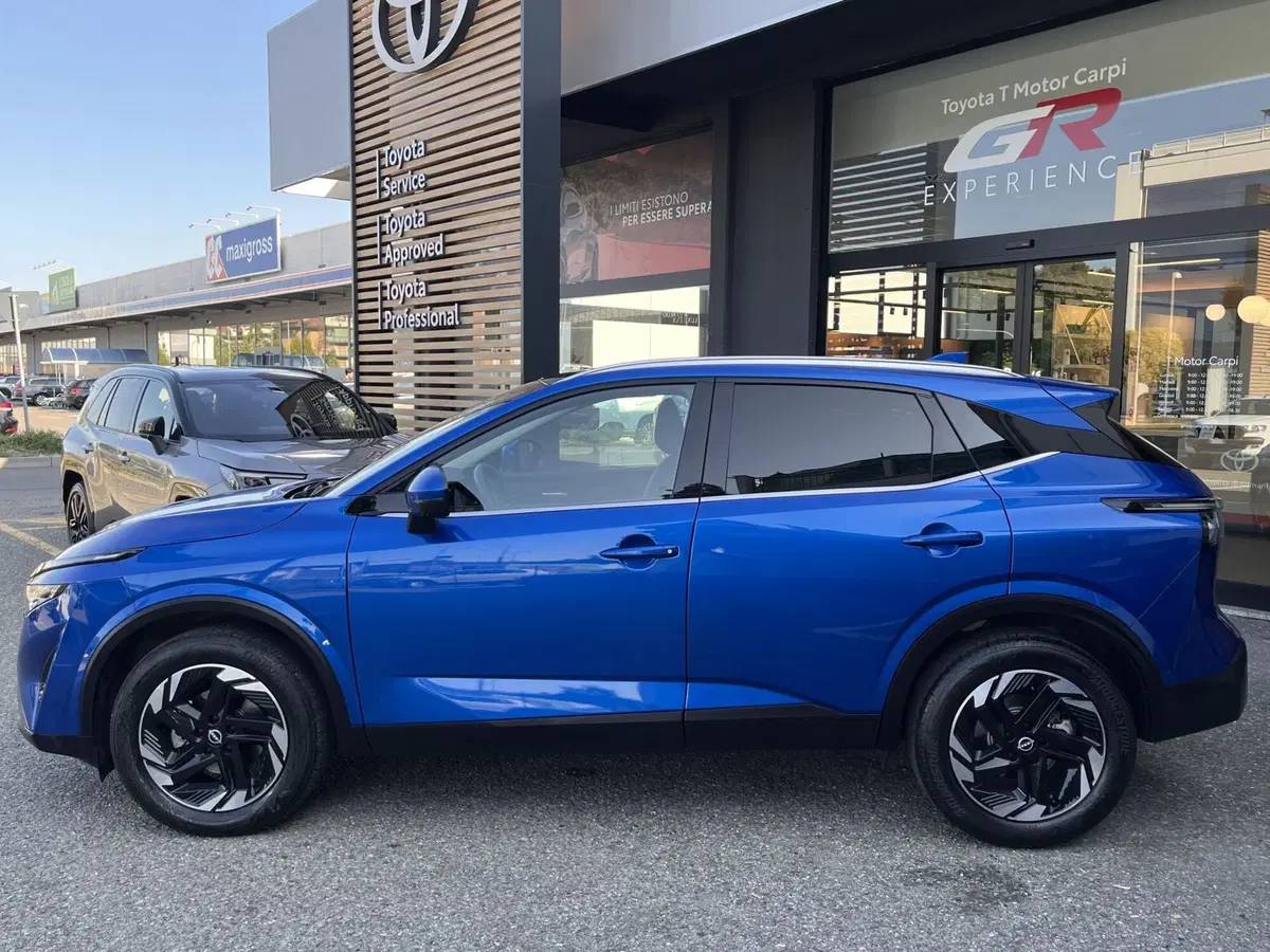 Nissan Qashqai usata a Modena (2)