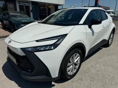 Toyota Toyota C-HR 1.8 hv Active eco fwd e-cvt del 2024 usata a Modena